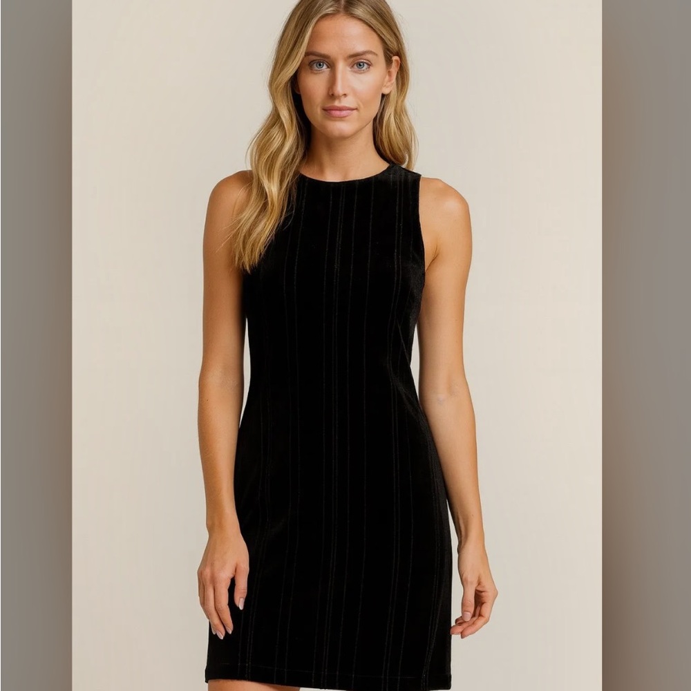 Astr Black Sleeveless Mini Dress